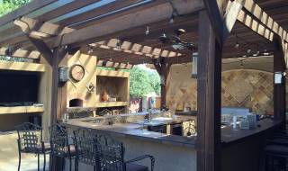 outdoor kitchen